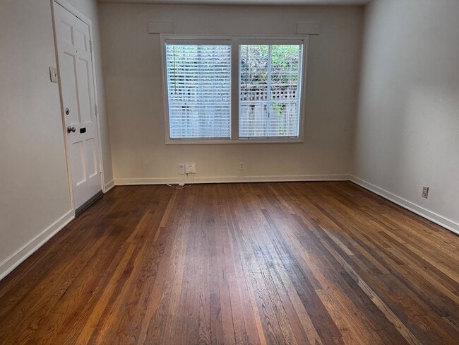 Photo - 16TH 630-632 N Apartment