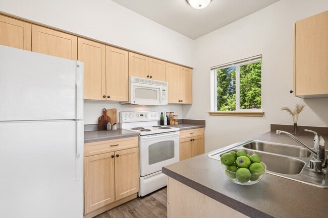 Building Photo - The Madison