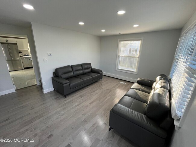Foto del edificio - 324 Fairfield Ave