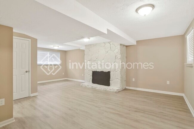 Building Photo - 1549 Hoy Taylor Dr
