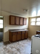 Building Photo - 1037 W Wright St