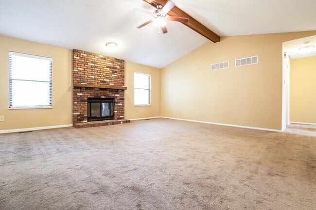 Building Photo - 1043 Driftwood Trails Dr
