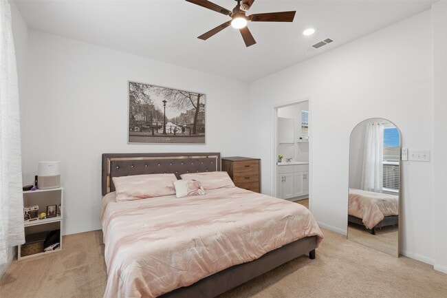 Foto del edificio - 24042 Hay Needle Ln