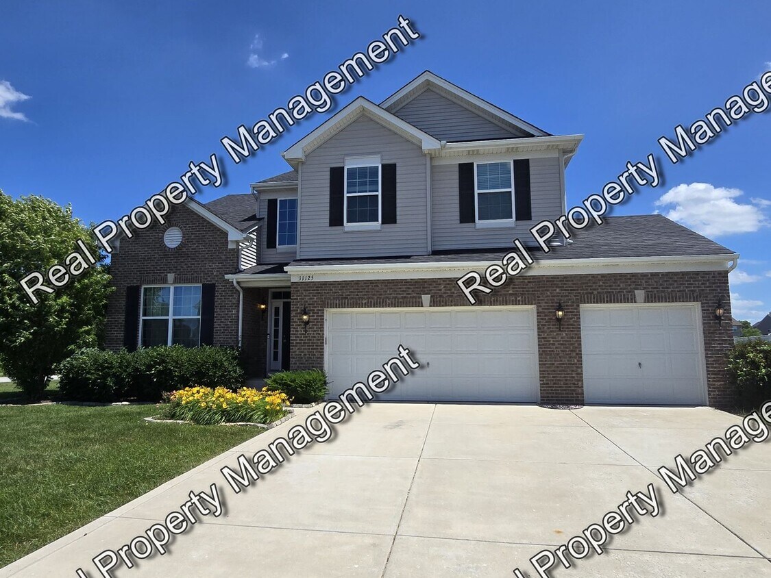 Primary Photo - Four Bedroom Crown Point Beauty