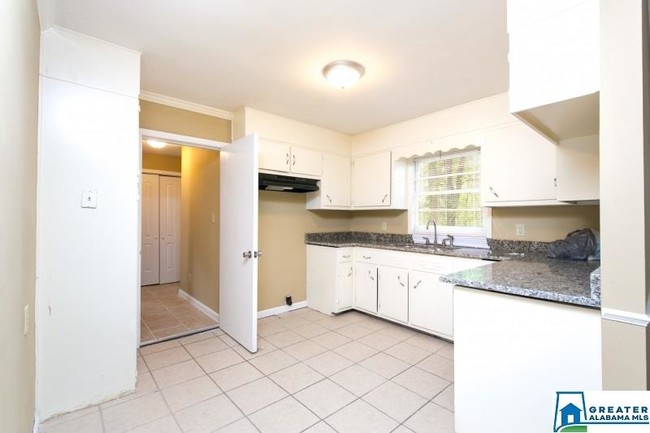Foto del edificio - 5843 Walnut Grove Rd
