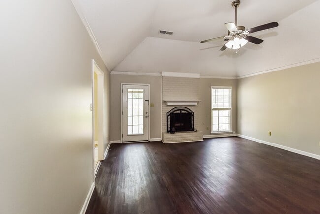 Building Photo - 8244 Weatherwood Ln