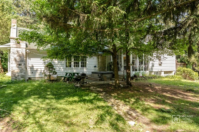 Building Photo - 1047 Plank Rd