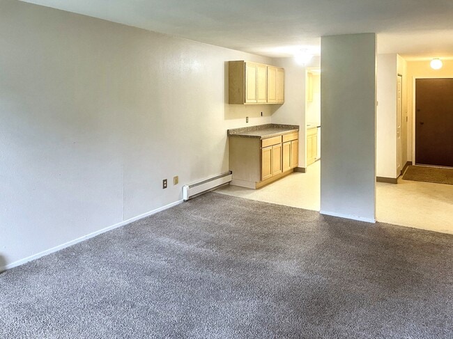 Building Photo - 4620 Reka Dr