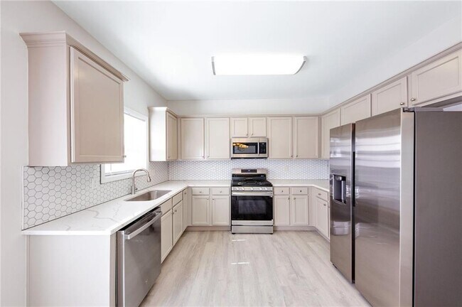 Foto del edificio - 436 Crestmont Ln