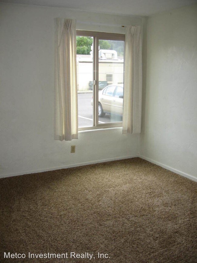 Building Photo - 855 A St
