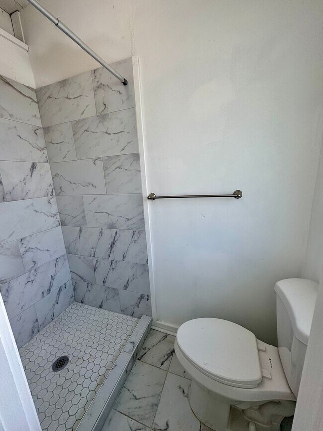 Foto del edificio - Studio unit w/ all utilities included in K...