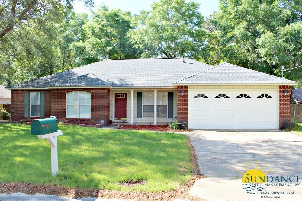Beautiful 4 Bedroom Home in Crestview House for Rent in Crestview, FL