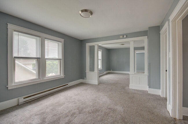 Foto del edificio - 813 Woods Ave