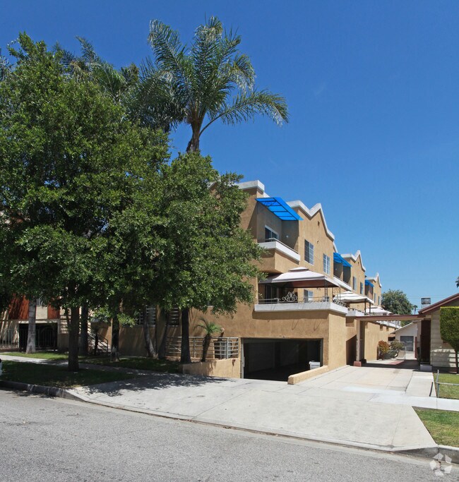 Foto principal - 1018 Thompson Ave