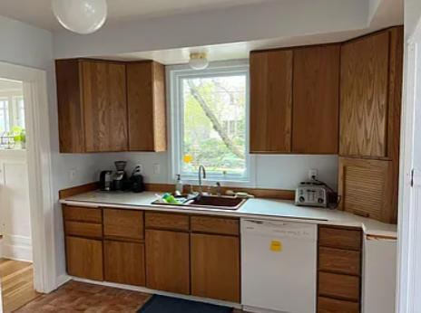 Foto del edificio - 2407 NE Skidmore St