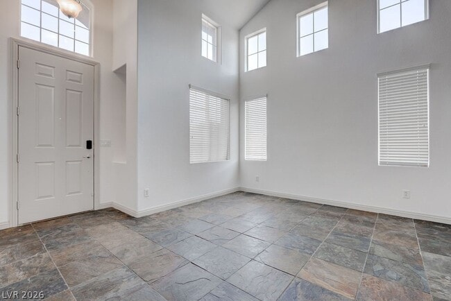 Building Photo - 9931 Rockside Ave