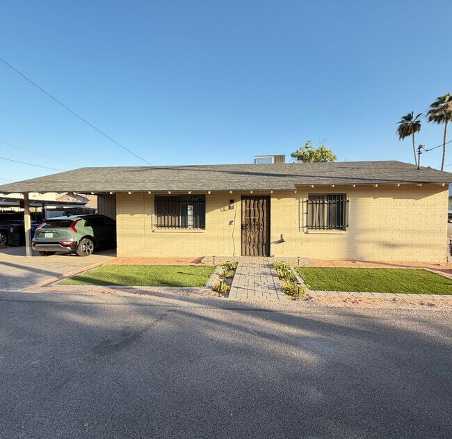 Building Photo - Historical District Mesa