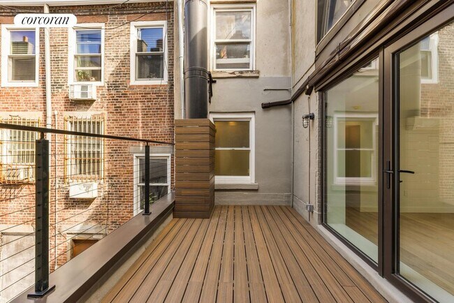 Foto del edificio - 101 W 11th St