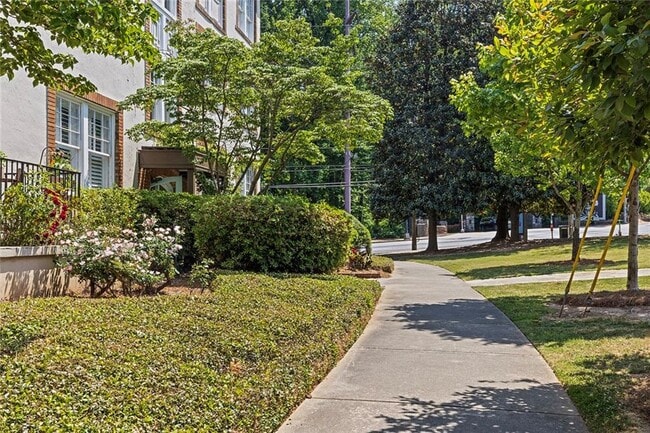 Foto del edificio - 7 Park Ln NE
