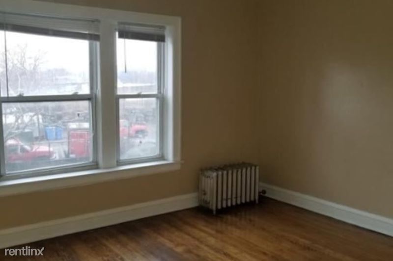 Primary Photo - 7507 S Ridgeland Ave