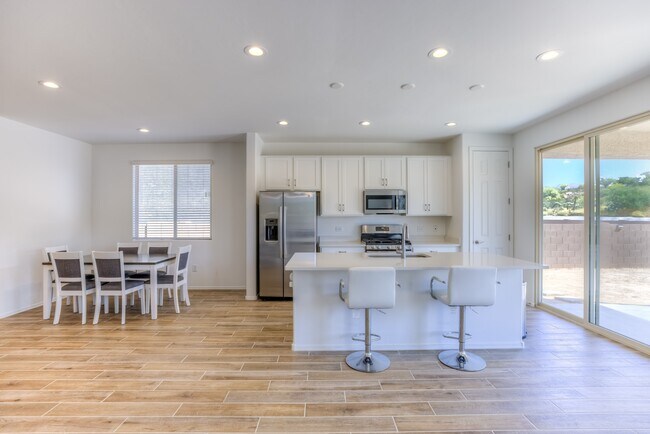 Foto del edificio - 10135 S Rolling Water Dr