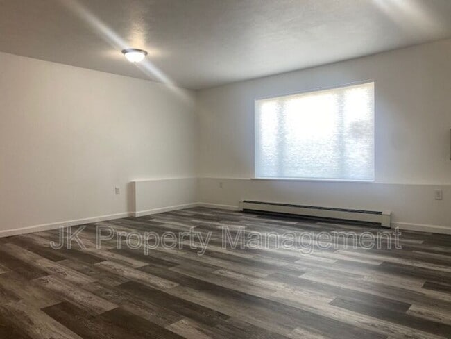 Building Photo - 5000 4th Ave N