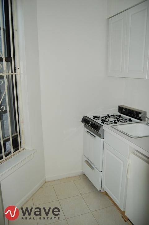 Foto del edificio - 412 E 83rd St