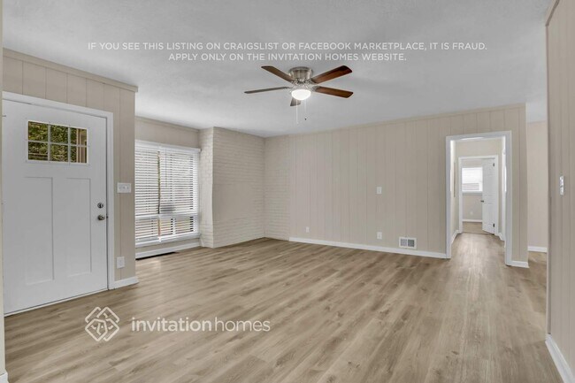 Foto del edificio - 2262 Dodson Dr