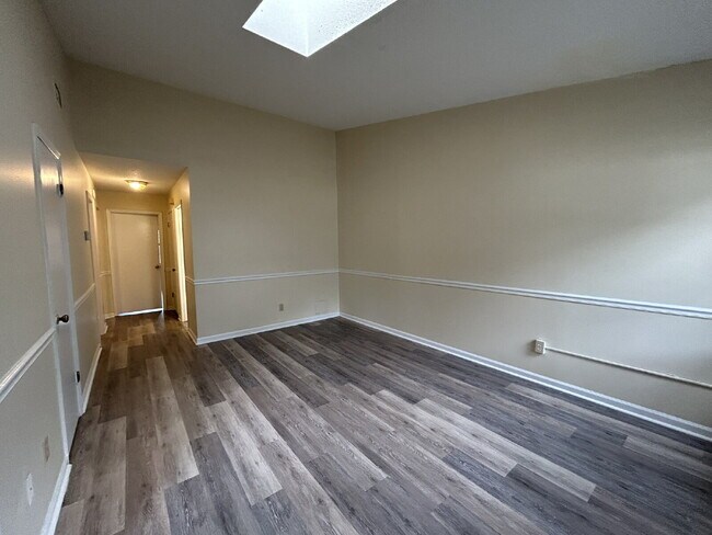 Foto del edificio - Apartment for Rent