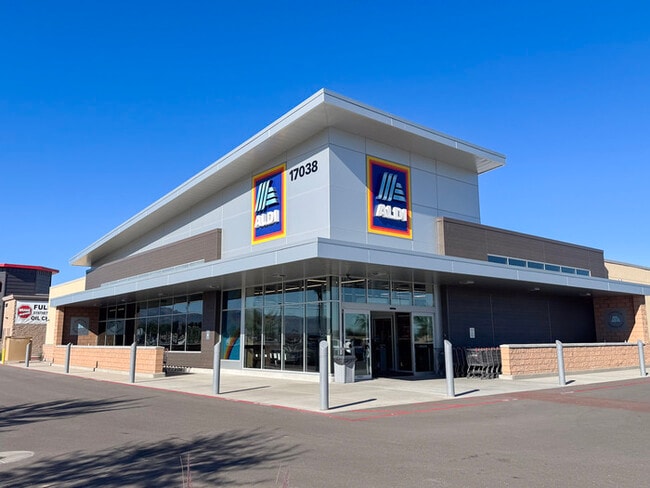 Foto del edificio - 2Bed/2Bath House in North Surprise! $199 MOVE-IN SPECIAL! Move-In Ready on 02/05/2026!