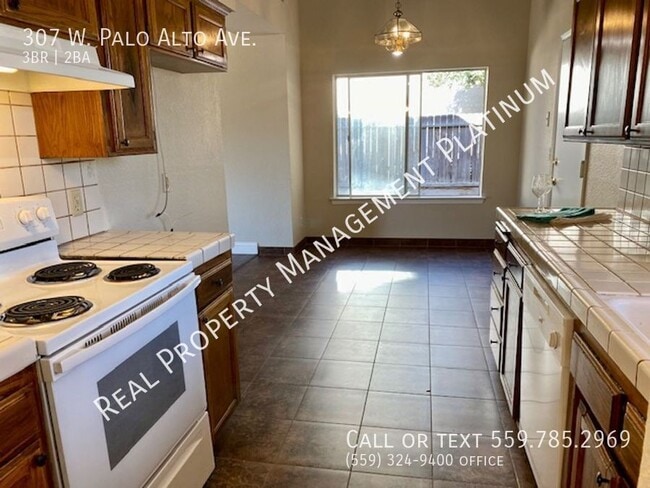 Building Photo - 307 W Palo Alto Ave