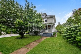 103 N Clairmont Ave