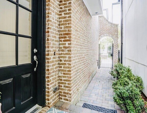 Foto del edificio - 5709 Arabelle Lake St