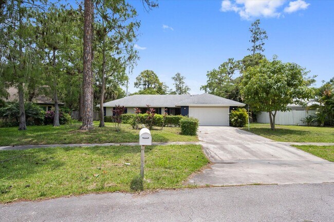 Building Photo - 634 Indigo Ave