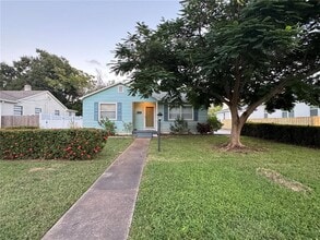 Building Photo - 4014 Grove St S