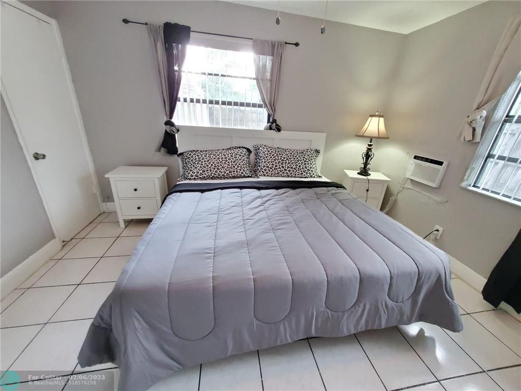 1621 NW 7th Terrace, Fort Lauderdale, FL 33311 Room for Rent in Fort