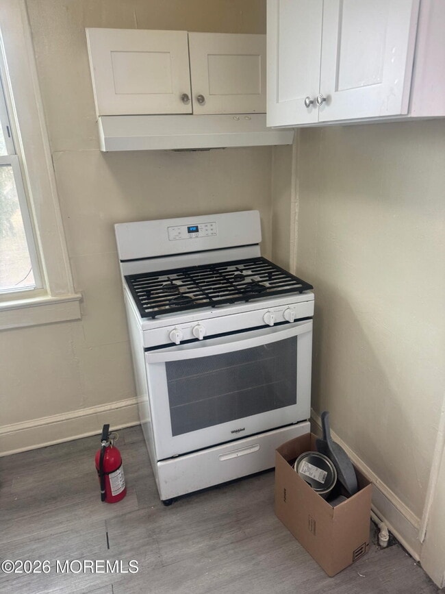 Building Photo - 101 Anelve Ave