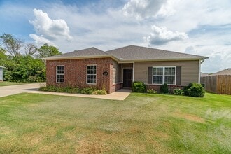 Building Photo - 1228 S Gentle Valley Dr