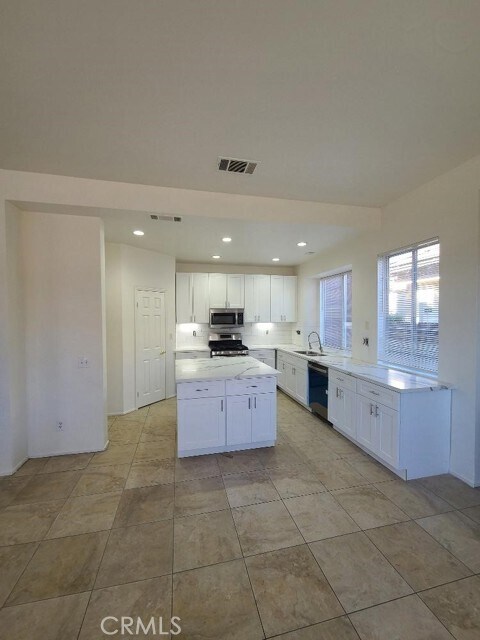 Primary Photo - 6492 Haven View Dr