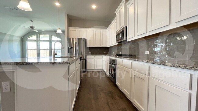 Foto del edificio - 16624 Garden Dr