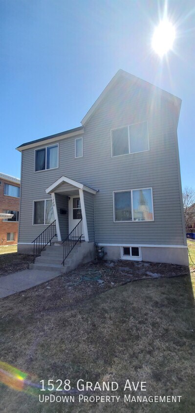 Foto principal - 1528 Grand Ave
