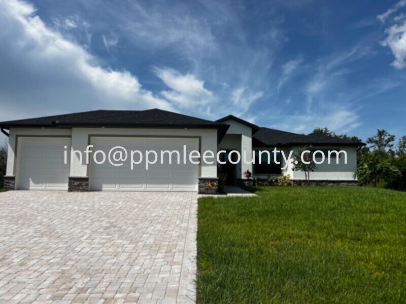 Foto principal - Brand new 4 bedroom 2 bath 3 car garage po...