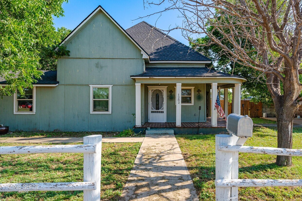 1282 Bettis, Merkel, TX 79536 House Rental in Merkel, TX