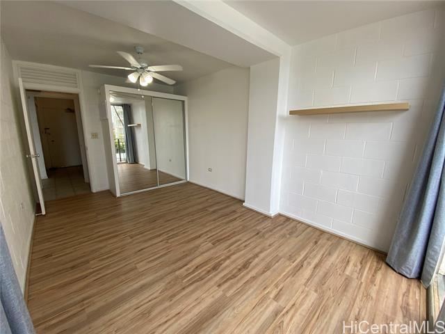 Foto del edificio - 1415 Victoria St