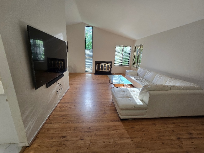 Foto del edificio - 19517 Tiber Ct