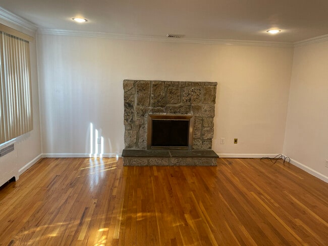 Photo - 14 /A yet Apartment