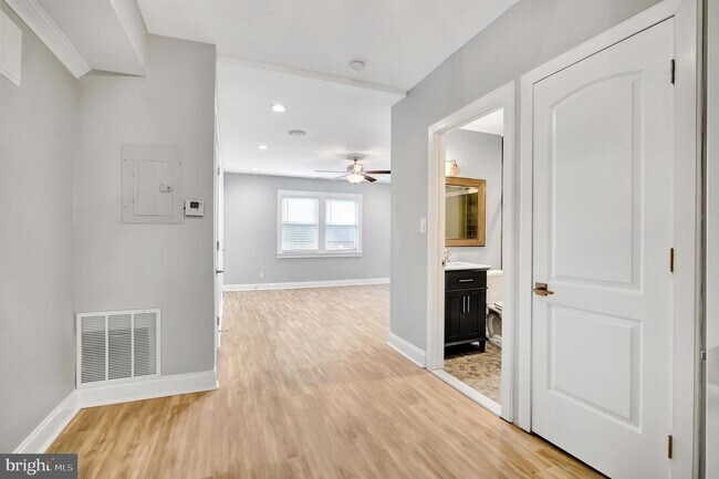 Foto del edificio - 1308 Bryant St NE