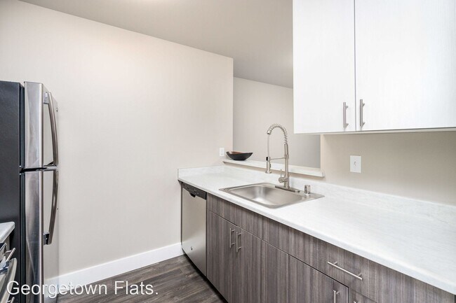 Building Photo - 6631 Carleton Ave S