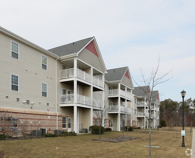 Pinehurst A Conifer Community Apartments East Patchogue, NY