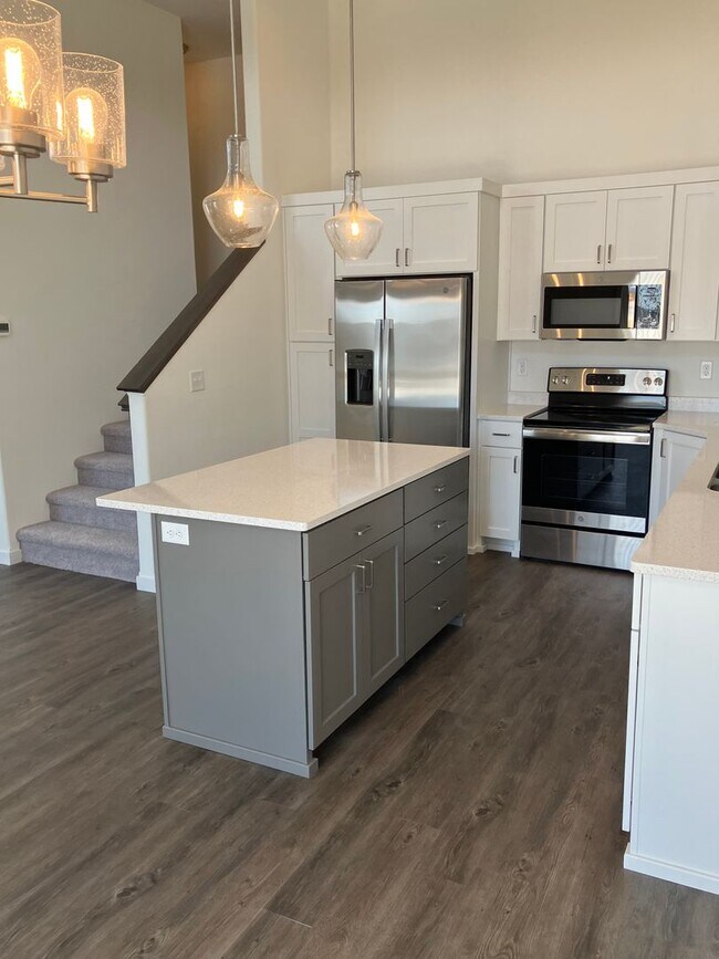 Foto del edificio - New 3 Bedroom/3 Bathroom Twin Home